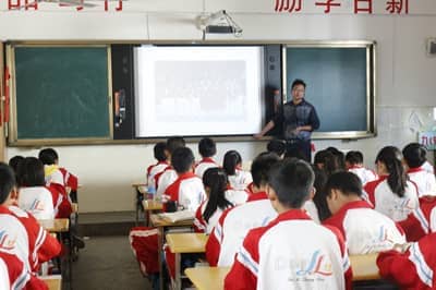 �̳а������񣬺��ﴫͳ�Ļ�